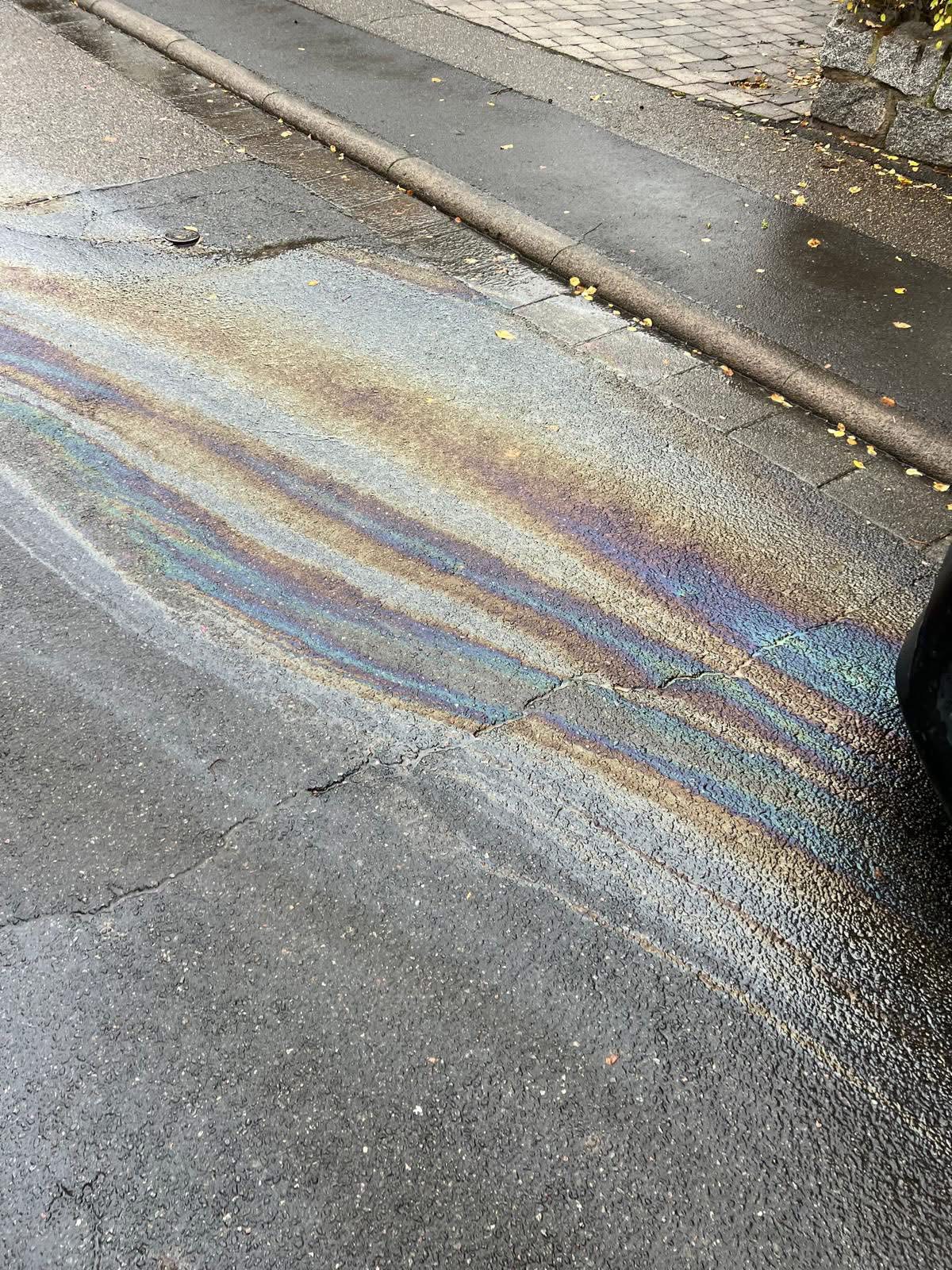 Bild 10 | H1 - Ölspur