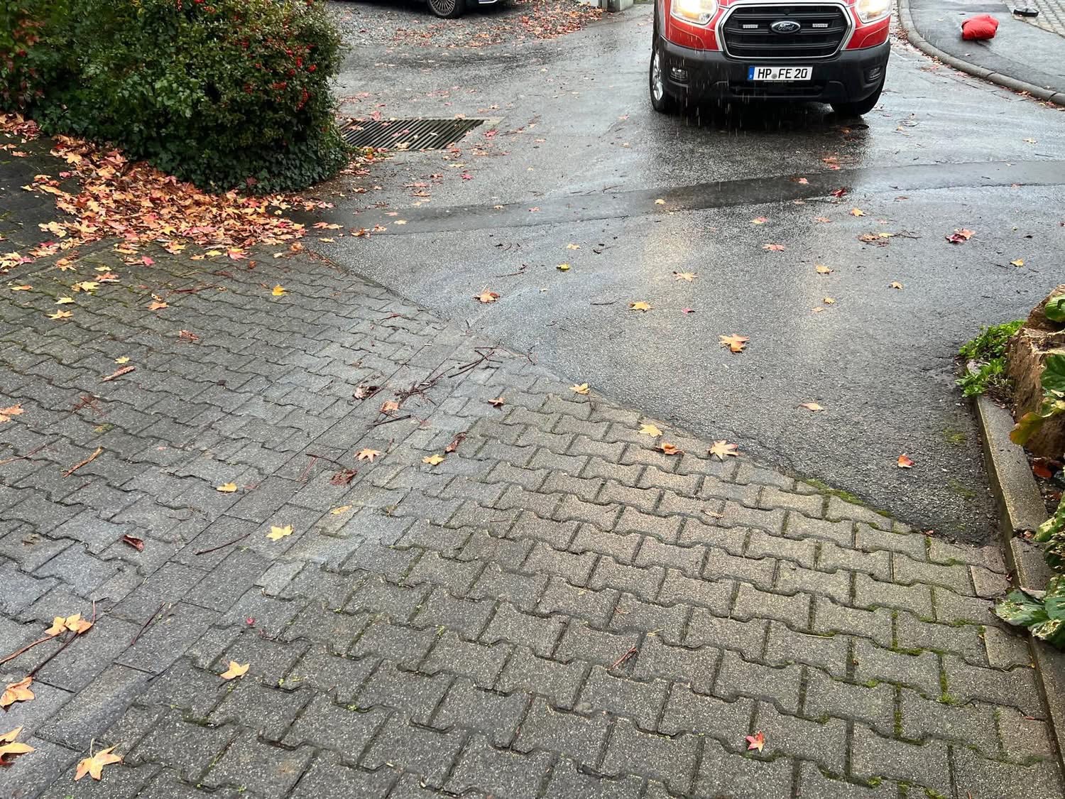 Bild 8 | H1 - Ölspur