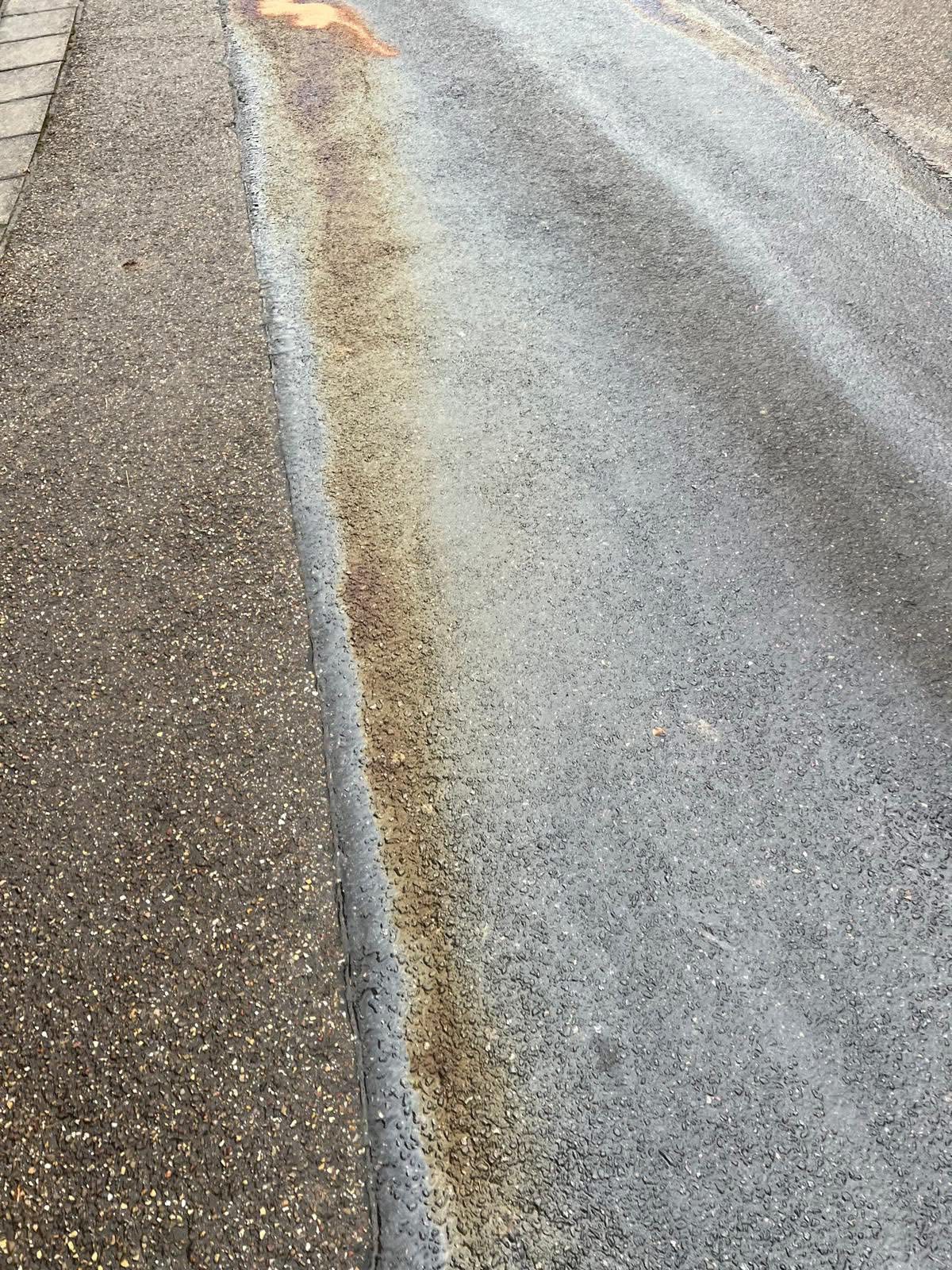 Bild 9 | H1 - Ölspur