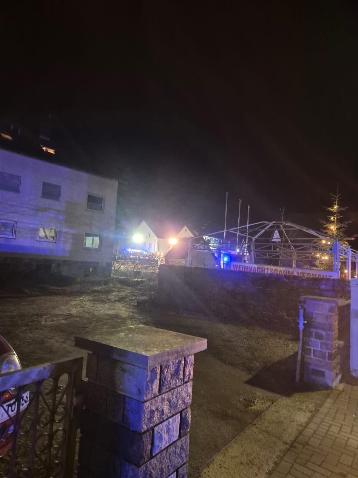 Bild 4 | F2Y - Brand in Gebäude // Menschen&shy;leben in Gefahr